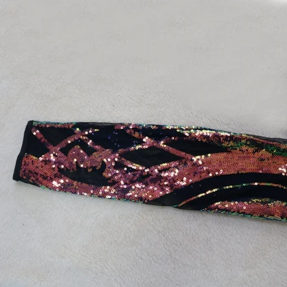 Vintage-Inspired Sequin Bodycon Dress - Image 7